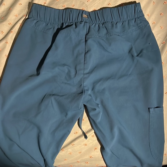 - xs scrub bottoms ( 1 of 2) - Picture 4 of 5